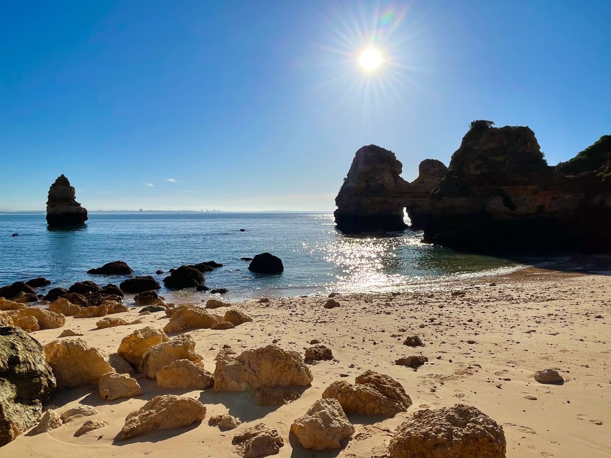 Lagos to Ponta da&nbsp;Piedade